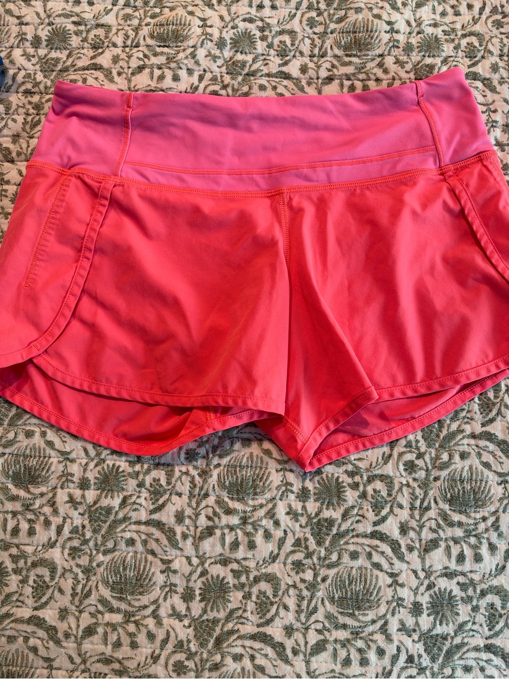 Lululemon 4” inseam speed up shorts